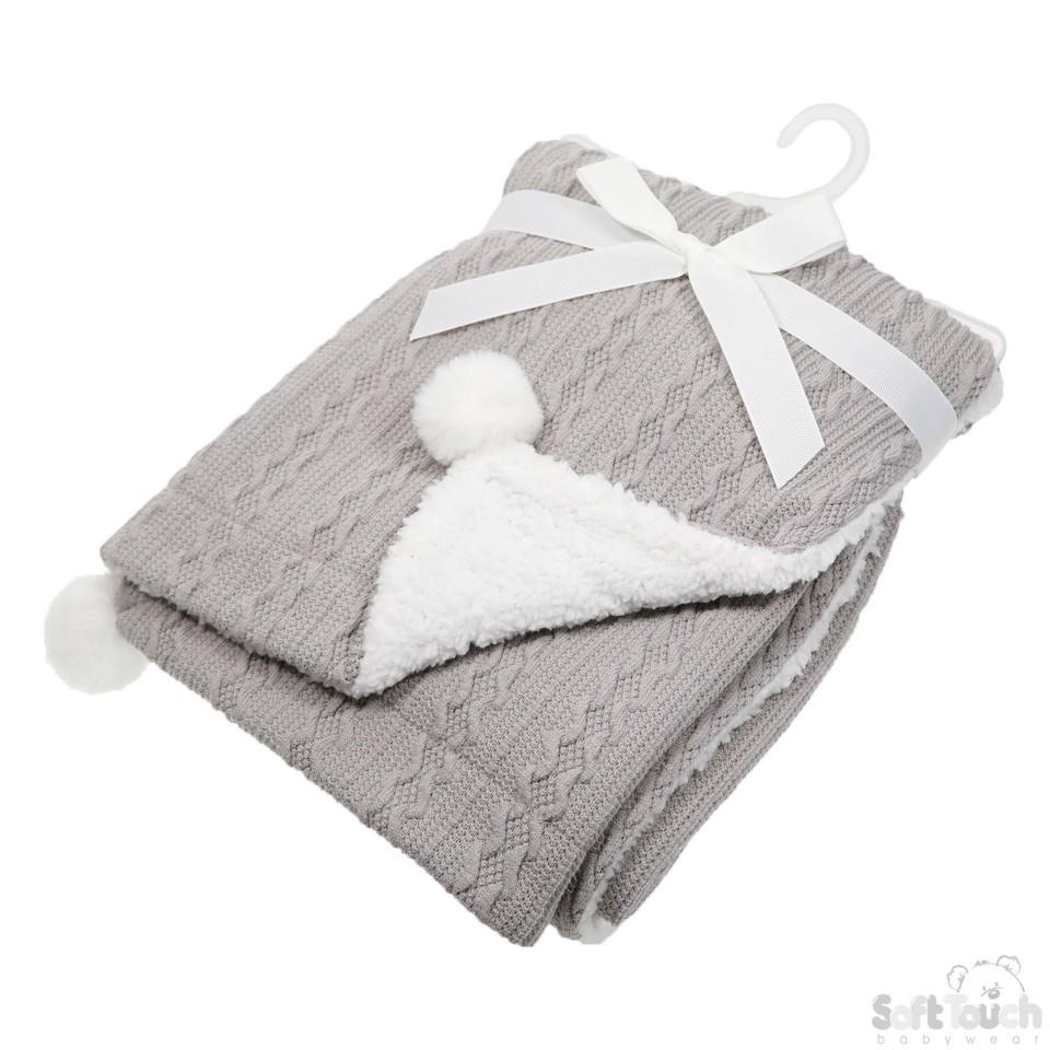 GREY CABLE KNIT WRAP W/POM POM : FBP188-G - Kidswholesale.co.uk